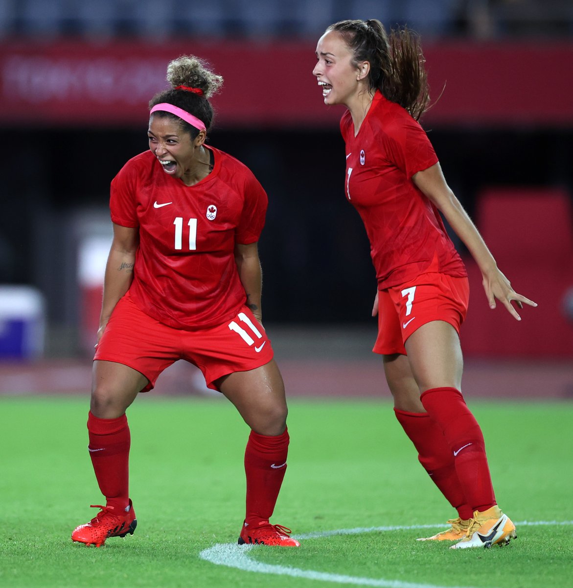 goal's tweet photo. 🇺🇸 USA vs Canada 🇨🇦
🇦🇺 Australia vs Sweden 🇸🇪

The women's football semi-finals at #Tokyo2020 are set 🍿 https://t.co/jg1LG7d0w2