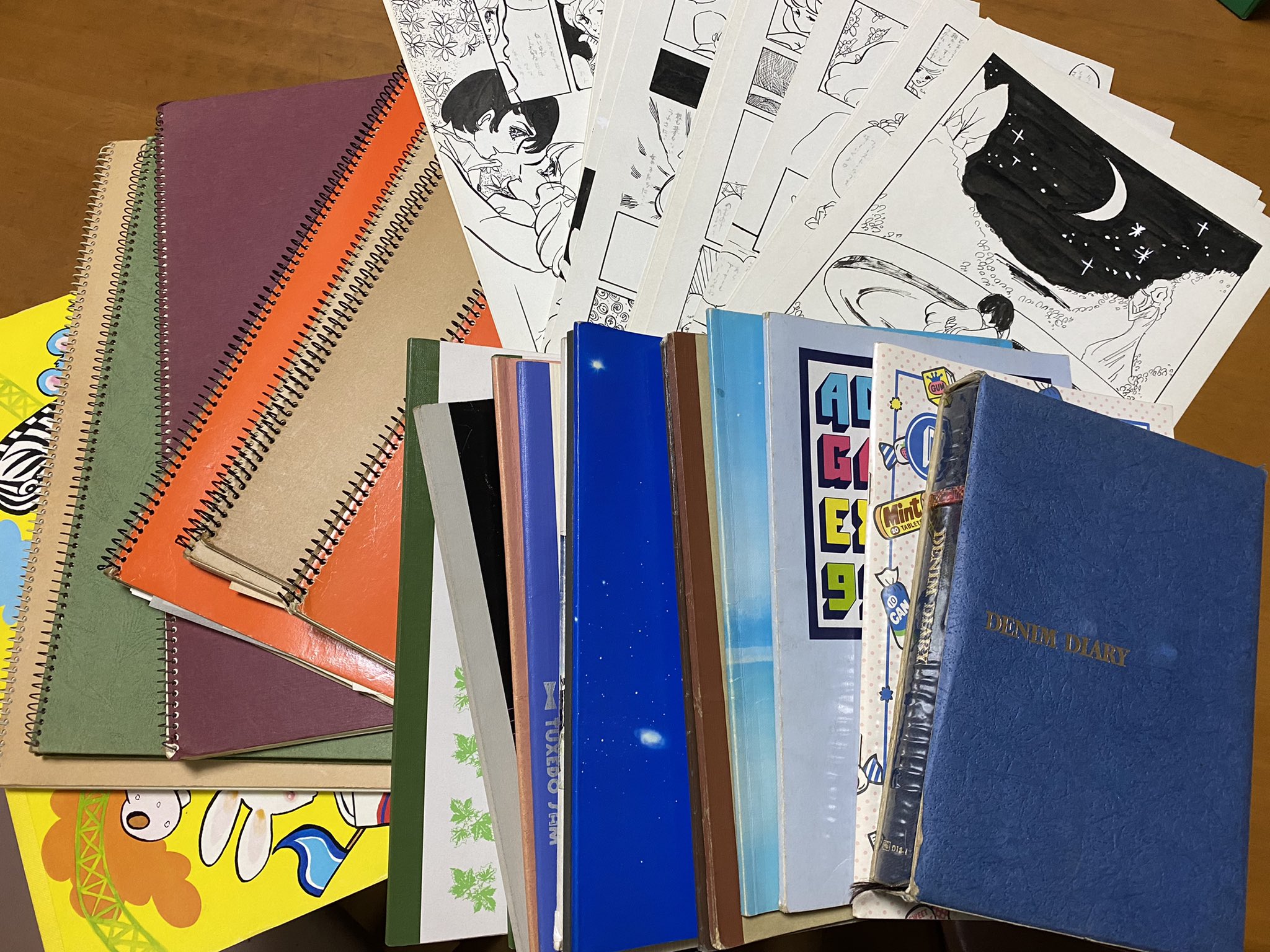 ナンブ寛永 いわゆるオタク第一世代のスケッチブックやノート マンガ原稿なんかの山 なにやら同人活動もしてたっぽいがはたして 読んでみるか T Co Wnkpuusfr3 Twitter ナンブ寛永 いわゆるオタク第一世代のスケッチブックやノート マンガ原稿なんかの山 なにやら同人活動もしてたっぽいがはたして 読んでみるか T Co Wnkpuusfr3 Twitter