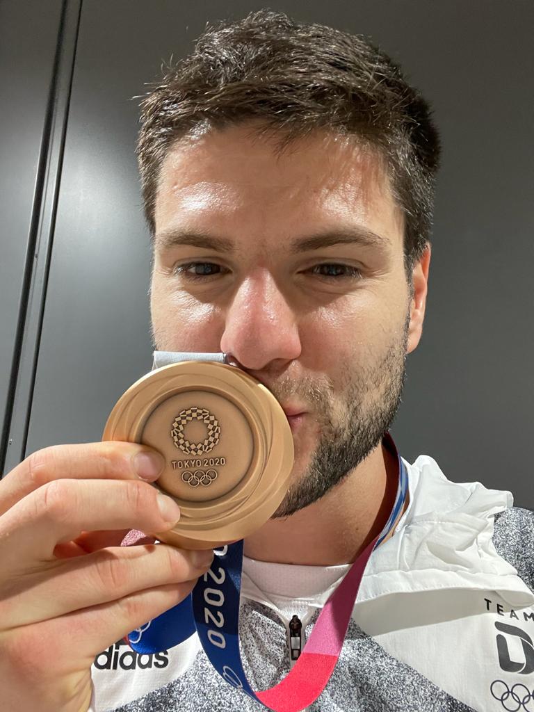 dimaovtcharov's tweet photo. Endless thanks and love to my family, friends, coaches and fans who support me every day  😭❤️🙏

Means the world 🙏❤️ https://t.co/iUhcqWDrYr