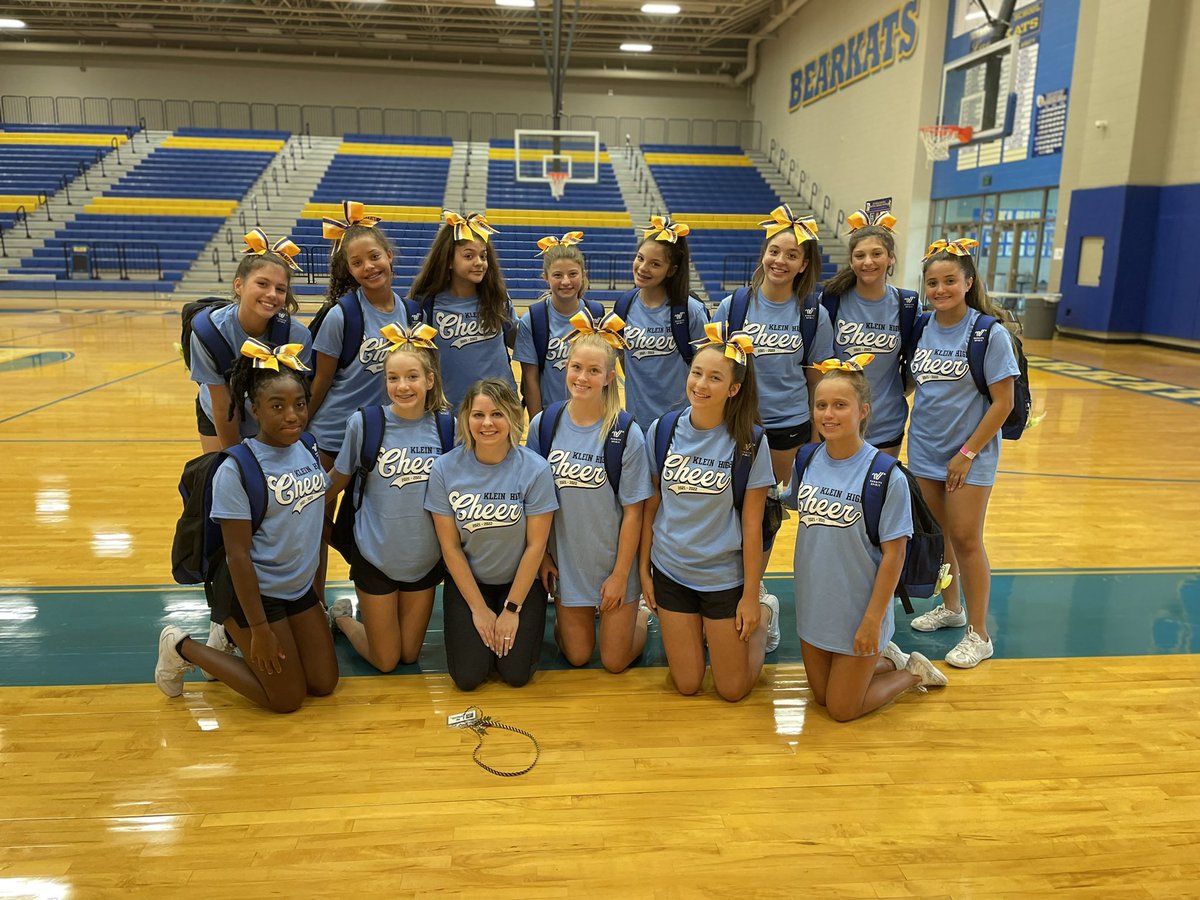 Klein_Cheer's tweet photo. Camp Showoffs was a success, itβs officially CAMP TIME πππ#kleinhigh #KHScheer πππ https://t.co/V9ONIdbZ9V