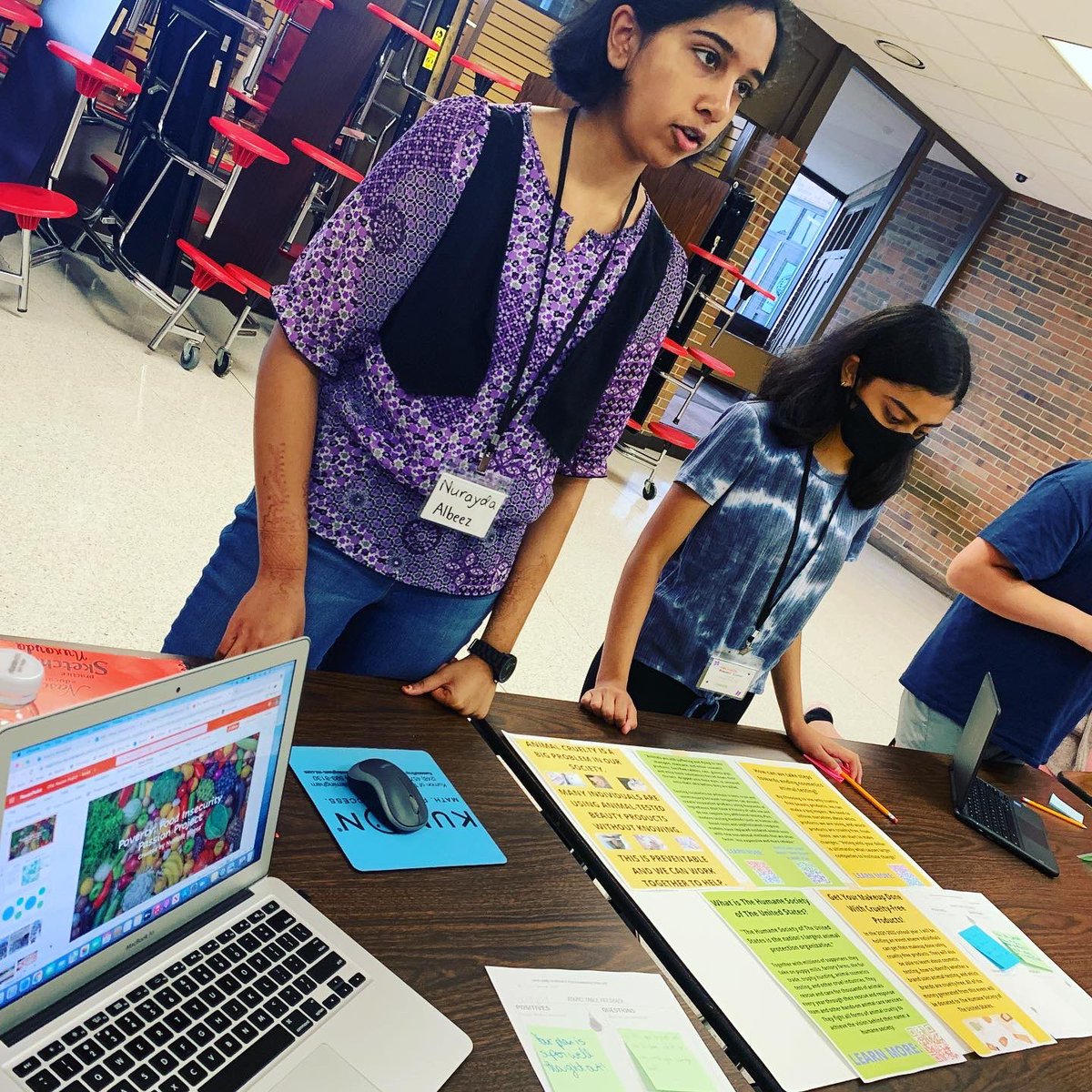 GMcKinney2's tweet image. Today’s the big day! Oakland Youth Innovation Lab students at #OYILTroy showcase their learning which connects student passions to projects making a difference in the world! #experteffectedu