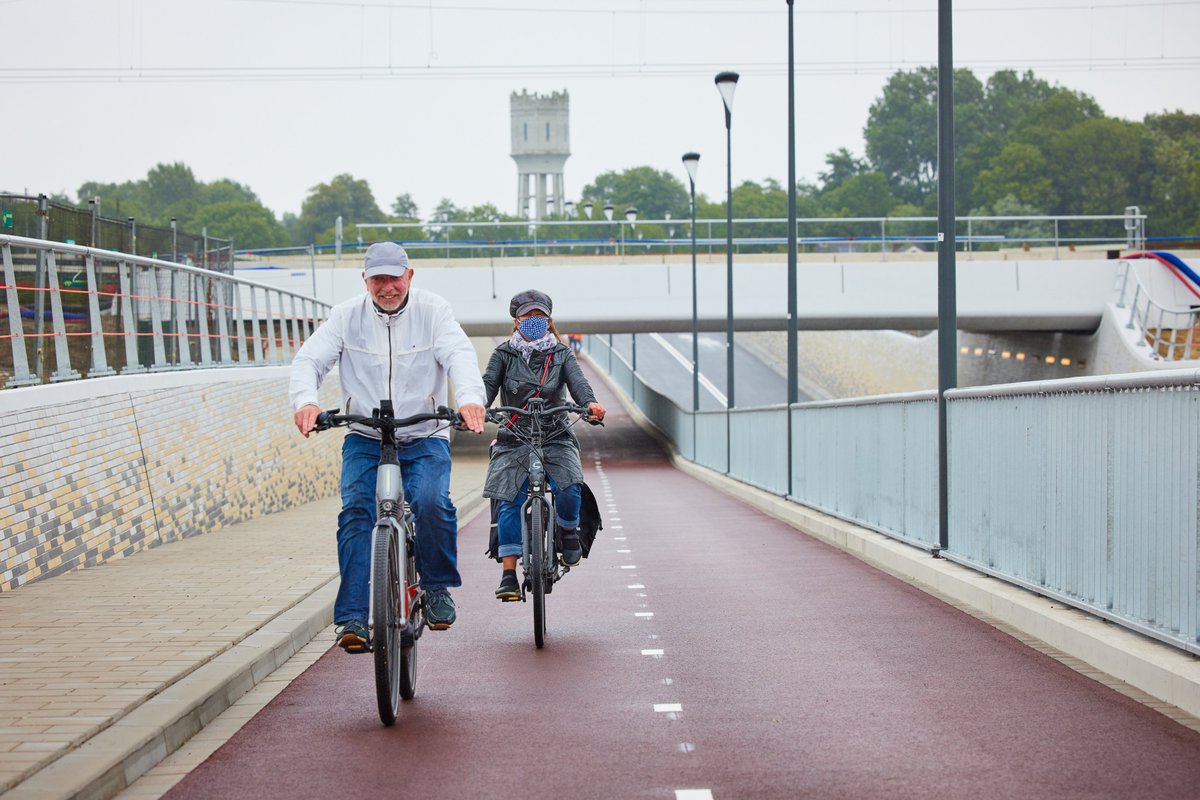 ProRail's tweet photo. Vandaag is de nieuwe spooronderdoorgang RijswijkBuiten open gesteld. De nieuwe onderdoorgang vervangt de overweg aan βt Haantje, die eerder dit jaar werd gesloten. @Gem_Rijswijk
Meer op: https://t.co/O0ZMJAk5qf https://t.co/qf2907x4Ml
