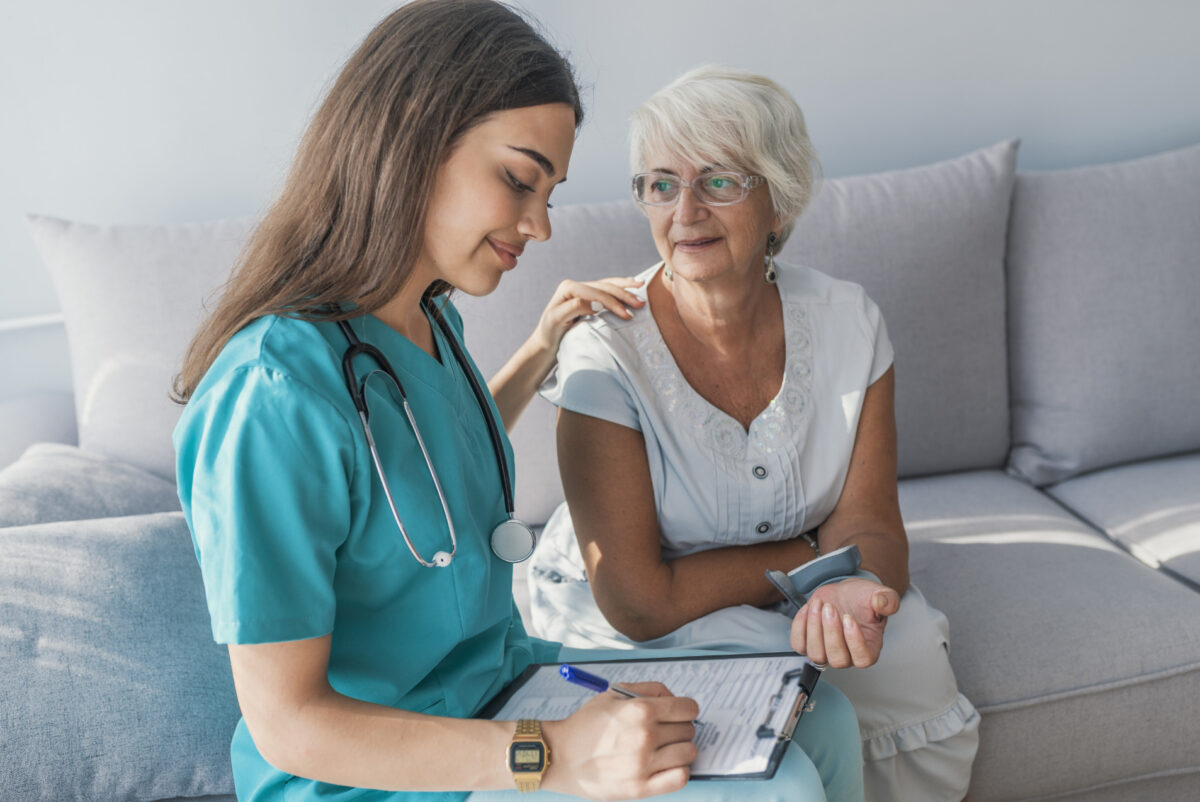 _mercalis's tweet image. Our nurses are recruited from some of the most well-known hospital systems and are an invaluable component of our market access programs. Learn how they&apos;re transforming patient engagement methodologies. 
🔗 bit.ly/33HDDqv #TCdifference