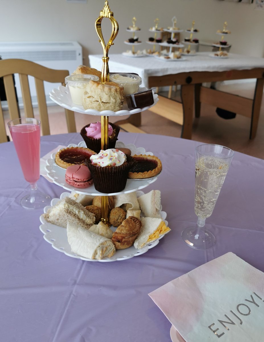 What a wonderful day @AvondaleMHC celebrating the small things with an afternoon tea party to thank our residents for helping kick #COVID19 where it hurts, for surviving with a smile still in place and for being just fab #Carehome #MentalHealthMatters #liveyourbestlife🌈🥳🍾🍰💚