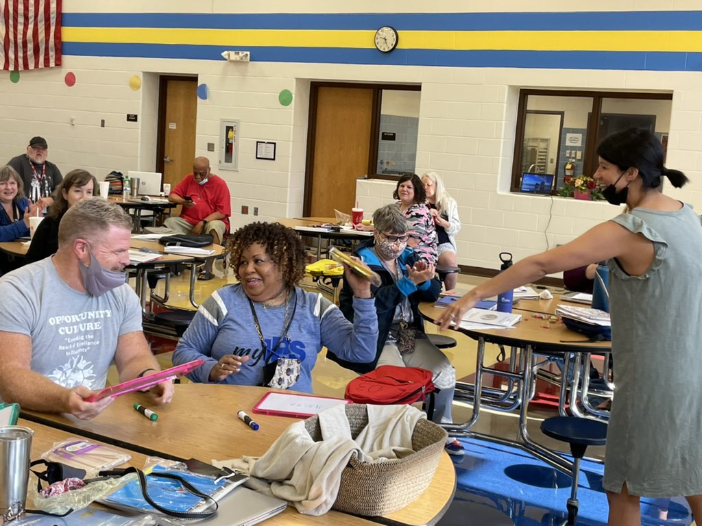 JamesRLowell51's tweet image. Team building was a blast! We ❤️ our staff! @brynn_kardash @IPSTZ @jessdave5 @IPSSchools @AleesiaLJohnson @DrWarrenMorgan @DrNHenderson @LumbleyPat