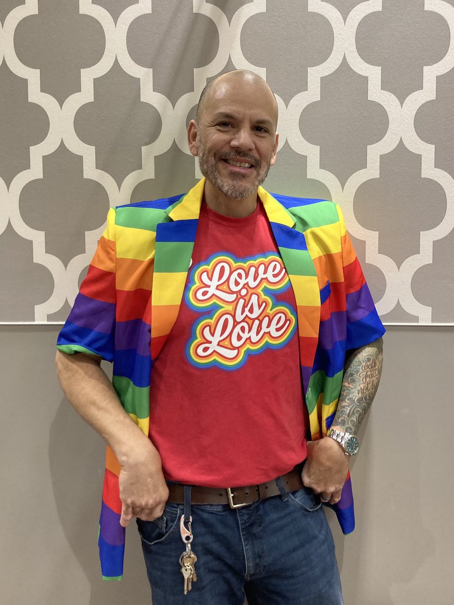 Happy Friday and every day is Love cause Love is 💕!!