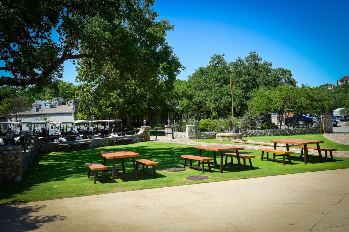 We will be closing our Summer Nights reservations today before 2pm!

We have almost completely booked our event!! If you have a last minute reservation GET IT IN NOW!

We cannot wait to see you tonight!

cgmarketingsystems.com/onlineshop/?id…

Photo Credit to Doug Carter Images