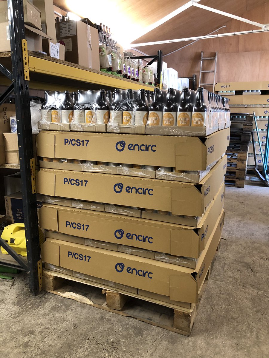 tuttsclumpcider's tweet image. Another busy afternoon yesterday bottling some more #ReadingGold 😊 #essentialsupplies #supplychain #propercider