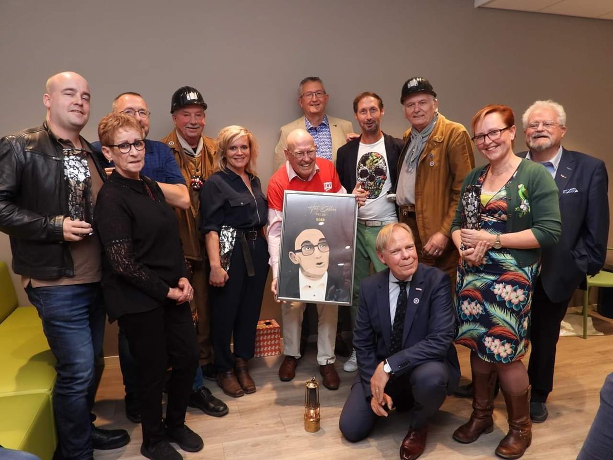 MeyerRon's tweet image. De 4e Hub Cobben Prijs wordt uitgereikt. Op 24 september 2021. #HubCobbenPrijs ⚒💪 dé prijs voor sociale rechtvaardigheid. 

Kandidaten kunnen hier worden aangedragen. 👇 hubcobbenprijs.nl