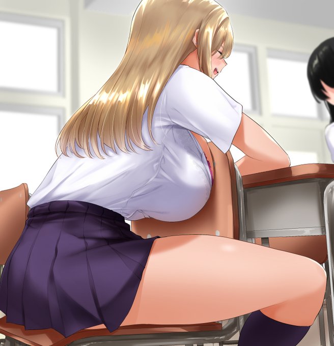 毎朝ギャルが俺の席に勝手に座ってて困る(気づいたらすぐにどいてくれる) 