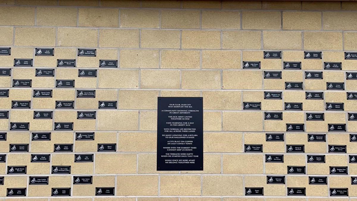 SwansOfficial's tweet image. ❤️ We can announce the Liberty Stadium's Covid-19 remembrance wall is now open in tribute to the many supporters who have sadly lost their lives over the past 18 months.

👉 bit.ly/3fdFysN