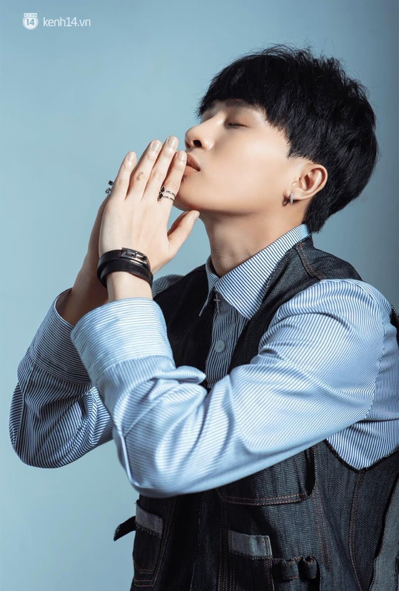 ngocmy2407's tweet photo. REQUEST @phuongtuan_j97 @MTV #FridayLivestream 
#JackJ97 #HoaHaiDuong
VOTE VÌ JACK XỨNG ĐÁNG
Jack is an almighty singer. within 2 years he has composed more than 30 great songs https://t.co/Fcl3OympVU