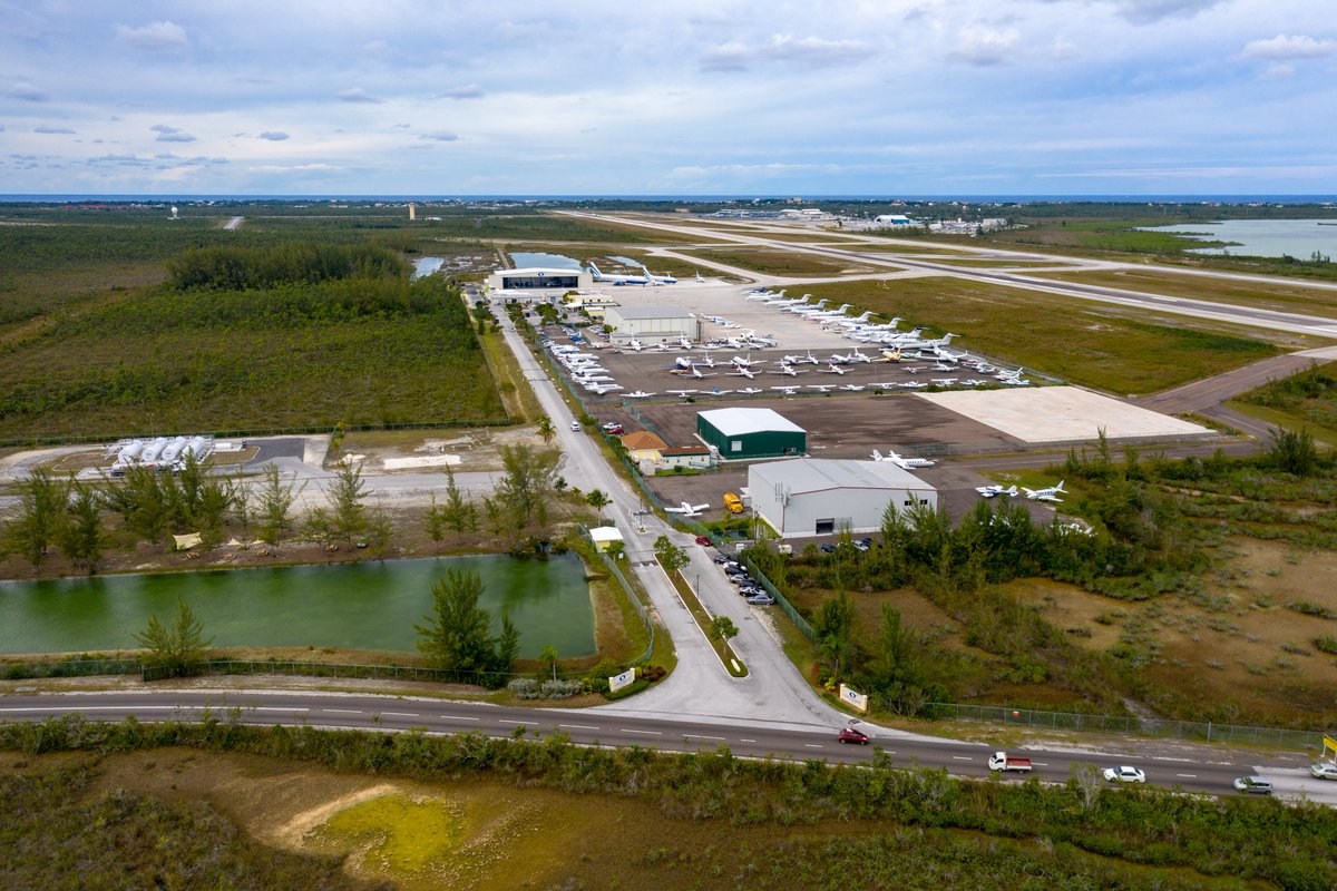 OdysseyBahamas's tweet photo. #FridayFeeling in #TheBahamas! #OdysseyAviation FBO's in #Nassau #MYNN & #Exuma #MYEF & handling in #Eleuthera #MYEM & #MYER ๐ง๐ธ ๐โ๏ธ๐๏ธ#customs #Immigration #BizAv #FlyAway #avgeek #FlyPrivate #JetSet #Bahamas #IslandHopping #1FBOBahamas @ParagonAviation https://t.co/t7R0LBzWJT