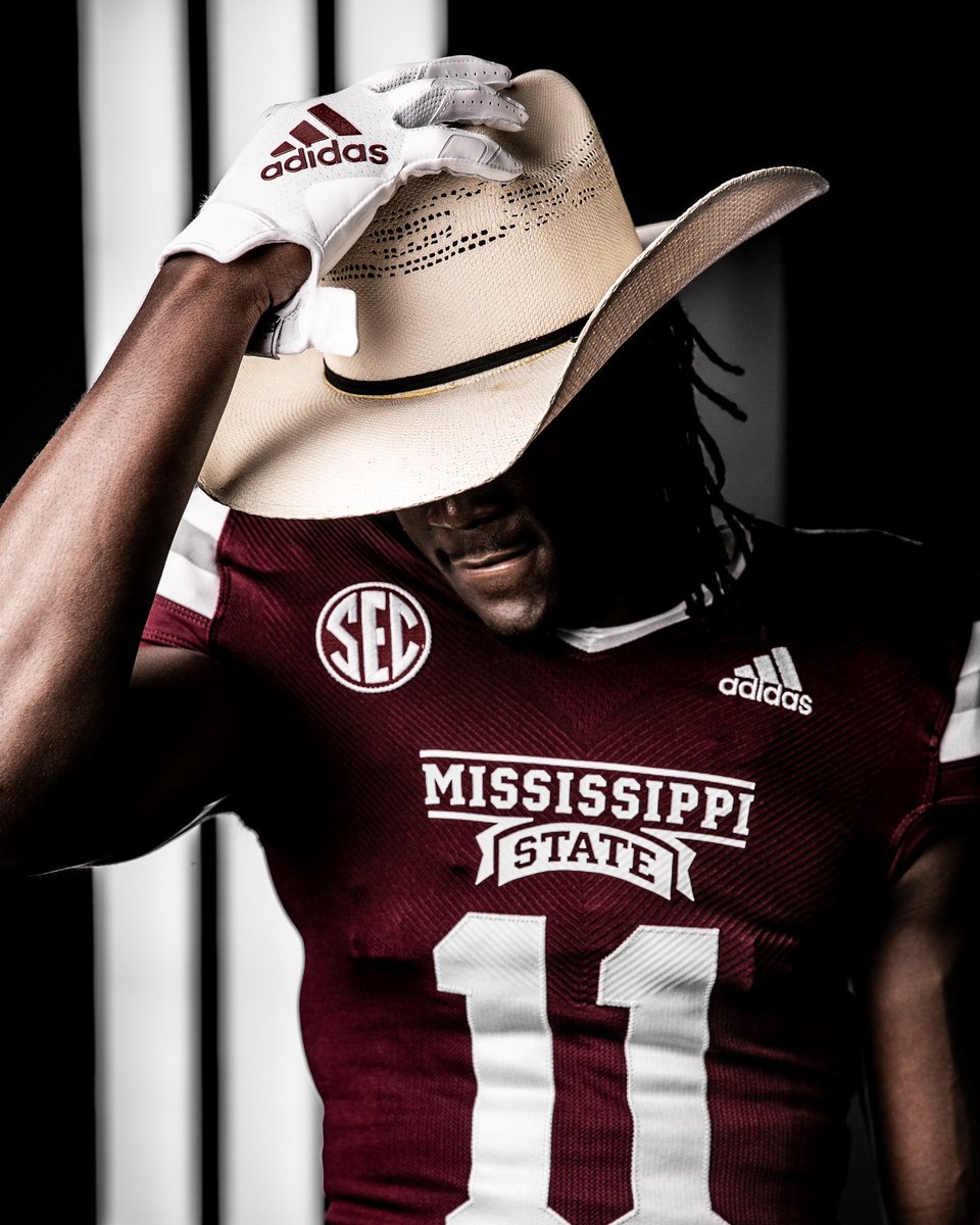 Happy #MaroonFriday 🤠