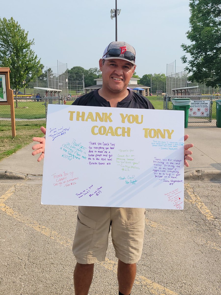 T2Smigiel's tweet photo. Thank you, ladies, for being coachable, grinding each day and for truly being a team of WE. You'll be missed! #GrittiestGroupEver #TeamOfWe #T2Proud @StriveSoftball https://t.co/3CfiGK9L0M