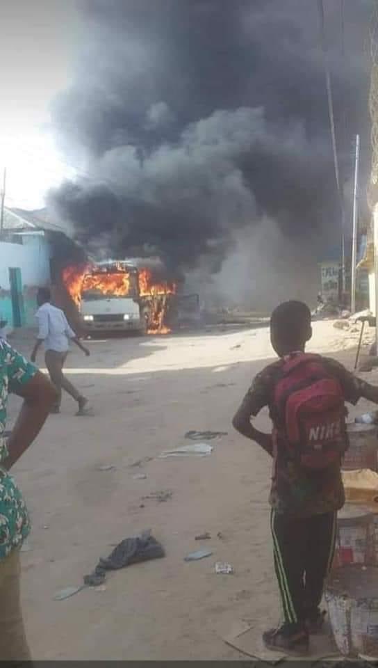 omar_aidarus2's tweet photo. BN:At least 4 soccer players are dead after an explosion hits their team bus in Kismayo town, Somalia, officials. There are conflicting reports on what caused Friday’s explosion - one account says it was a suicide bombing, but other reports suggest IED planted in the bus. @HarunM https://t.co/CRThrZRmFr