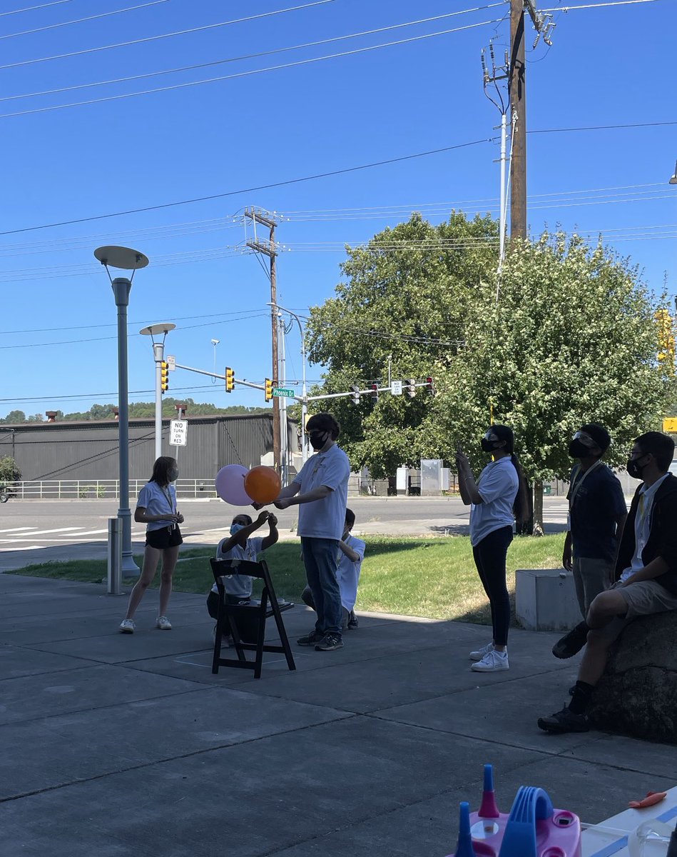 WASWhiteTeam's tweet photo. Team WHALE had fun doing the rocket challenge! #WAS #WHALE #Rocket https://t.co/k8AyxfFZN6