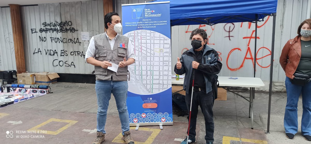 minvutarapaca's tweet photo. #ConstruyendoCiudad💪🏽
Hoy lanzamos nuestro programa Rutas Peatonales, que mejorará veredas en aprox. 50 tramos del centro de #Iquique.
Seremi @CPrietoRojas,   equipo @ServiuTarapaca y consultora, informaron a los peatones sobre la intervención, que tendrá participación ciudadana. https://t.co/6xla5KcEkF