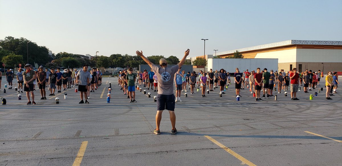 WHS_WarriorBand's tweet photo. It's Friday!🥳 A great first week of camp. Good luck to all auditioning today! 🧡👌🧡💪 #yougotthis #keephydrating 💦 https://t.co/SKhDtIOM3k