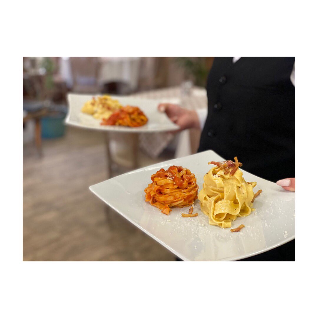 Have you ever tried the #Amatriciana or #Carbonara? 
📌 eatandwalkitaly.it
📞 +393922324104
#eatandwalkitaly #cookingclass #cookingclassrome #pasta #pastaclass #pastamaking #pastalovers #pastasauce #pastalover #roma #romancuisine #italianfood #italiancuisine #carbonaralover