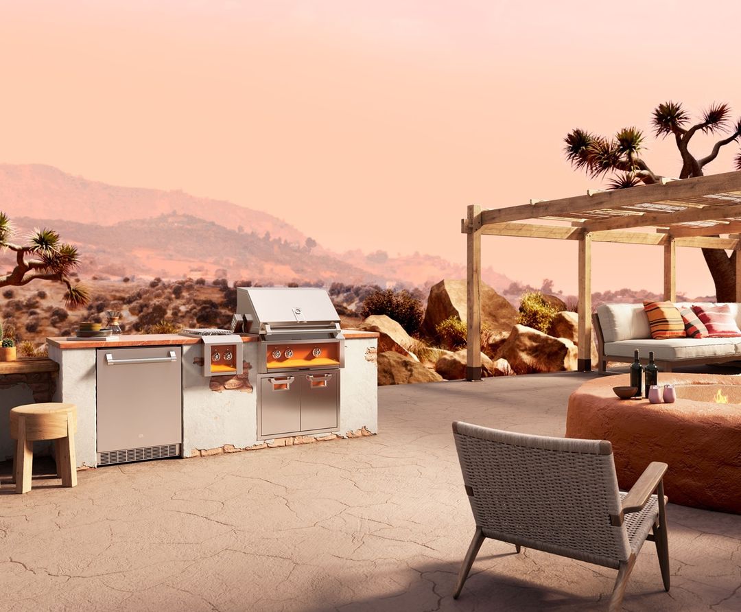 HestanHome's tweet photo. Destination Desert 🌵 This @aspirebyhestan outdoor kitchen is perfect for grilling, relaxing with friends, and staring up at the never ending stars. The definition of dream outdoor oasis. https://t.co/Y01CcFW36V