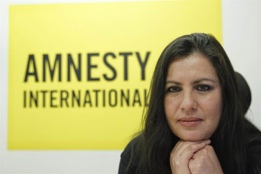 ConteGabriel's tweet photo. Este sábado: estallidos, pandemia y violación de derechos. Hablaremos con la directora de @Amnistia Internacional para Las Américas, @ErikaGuevaraR, en #TormentaDeIdeas por @radionihuil, junto a @montiverosSA. Desde las 8.30 https://t.co/tZQylHigMC