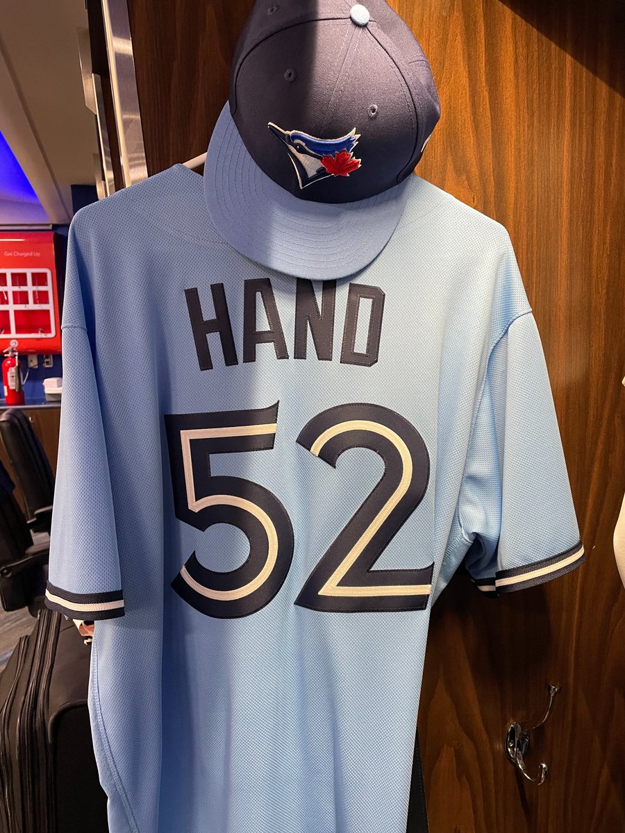 BlueJays's tweet image. ROSTER MOVES: 

🔹 LHP Brad Hand has reported to the team and will be active tonight

🔹 LHP Kirby Snead optioned to Triple-A

🔹 OF Jonathan Davis designated for assignment