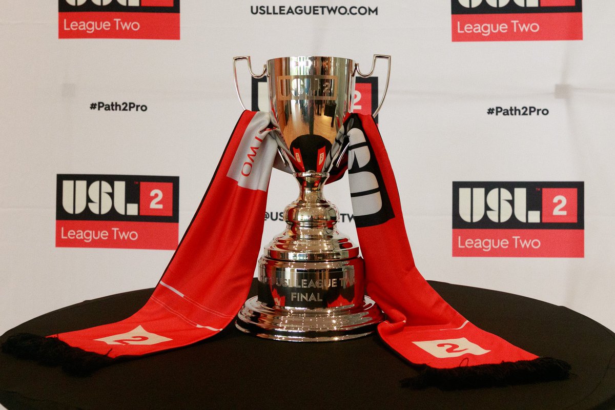 USLLeagueTwo's tweet photo. The guest of honor🏆

#Path2Playoffs https://t.co/AdtRP5TaH5