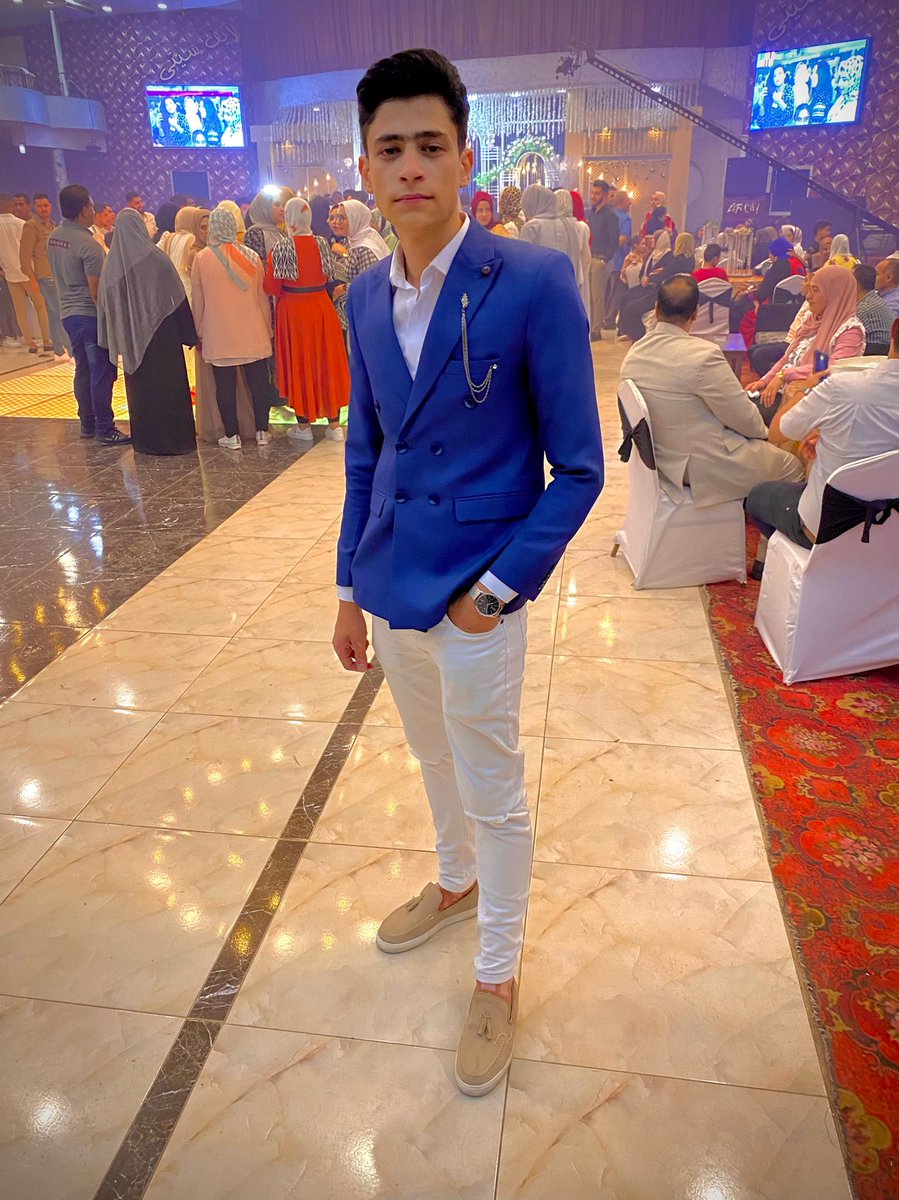 maa7mooudreedaa's tweet photo. CLASSY ✨
 #NewProfilePic https://t.co/5ztC0gvykq