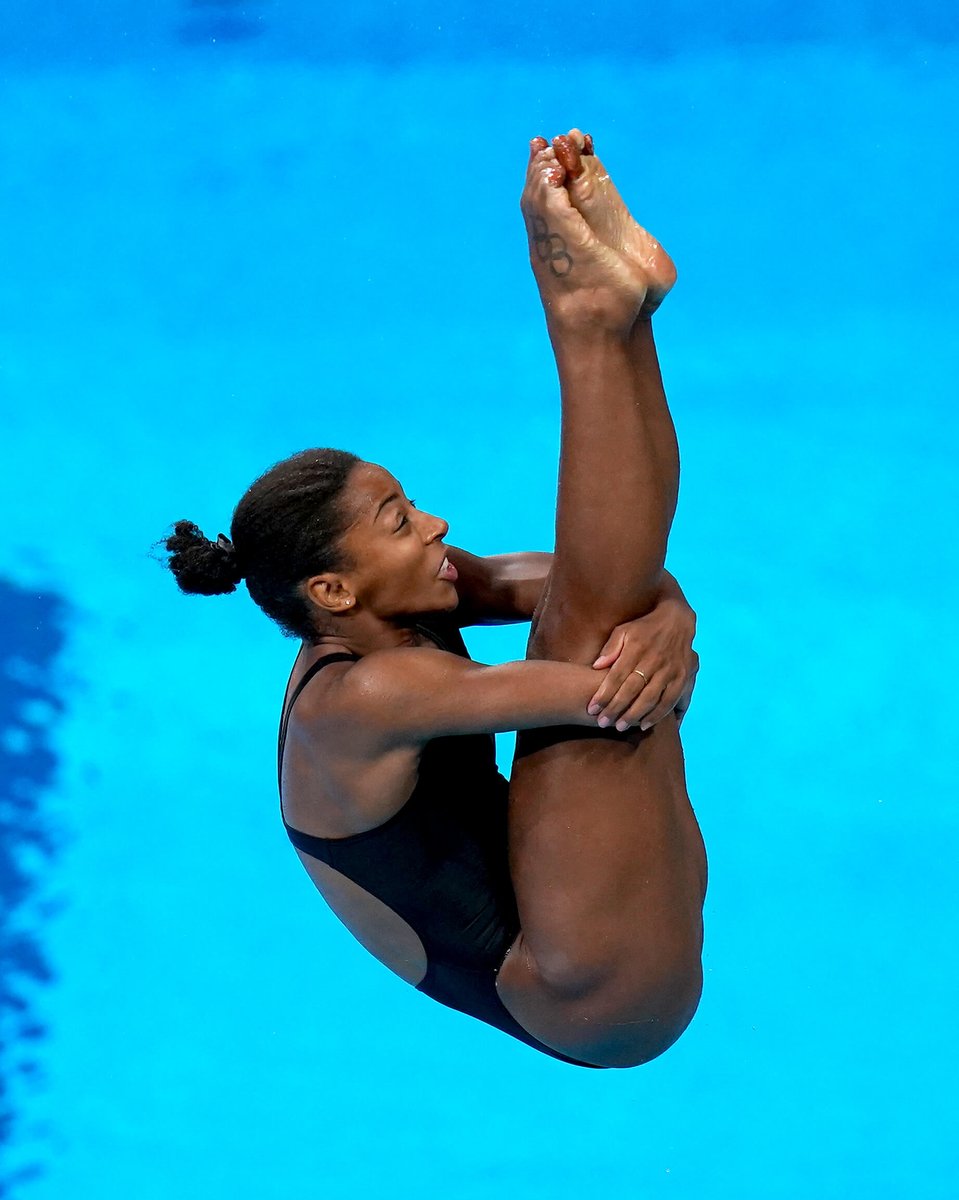 Good luck to Pamela Ware and Jennifer Abel in the 3m semi-finals starting at 02:00am EST! Go Canada Go! 🇨🇦
You can find schedules, team bios, final results and live broadcasting here:
diving.ca/2020-olympic-g…
📸 Adam Davy/PA Images via Getty Images