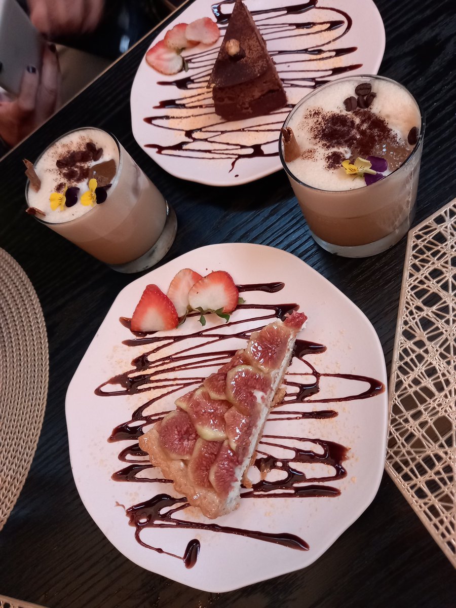 Uyyyy creo que este viernes es la maldición gitana, todo en @Puertoprendes esta delicioso con buena bases, ubicado en Durango y Monterrey claro siempre con mi antojadiza <a href="/gastrotourDF/">Cris Méndez</a>