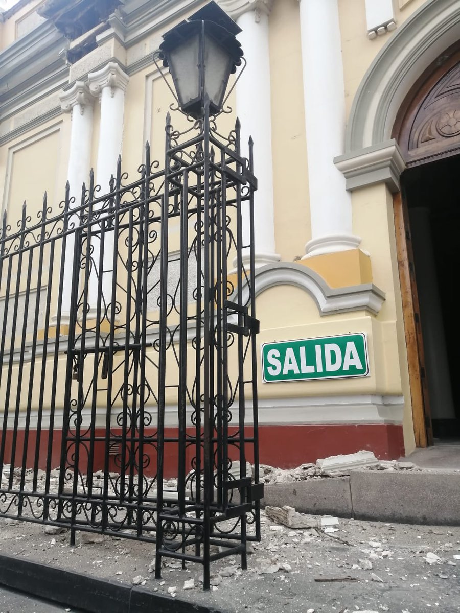 dianitaGahu812's tweet image. Alerta. #Temblor de 6.1 en #Piura causó daños materiales en casonas, negocios, casas y en nuestra Catedral. Piura nos esperan réplicas 
#temblorPiura