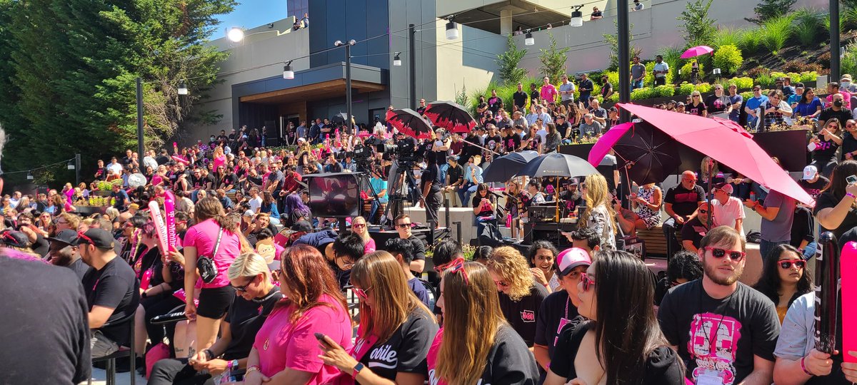 Employee All Hands...T-Mobile Rocks!