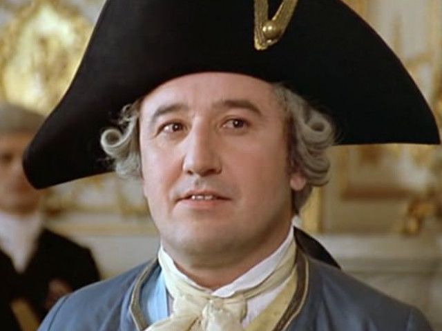 Bastien_Daniel_'s tweet photo. @tbarnaud La Révolution française, film historique franco-italo-germano-canadien en deux parties, Les Années lumière de Robert Enrico et Les Années terribles de Richard T. Heffron, sorti en 1989. #sondagestevenin @tbarnaud https://t.co/YskJCf4aBn