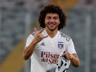 Nachosh's tweet photo. Viniste cuando pocos querían. Te bajaste del avión, entrenaste y entraste a la cancha del David Arellano como si hubieras pasado por ahí durante años. 
Sin ti, salvarnos hubiera costado mucho más. 
Sea cual sea el paso que des, siempre estaré agradecido contigo, don Maxi Falcon. https://t.co/8FxGk0nZjT