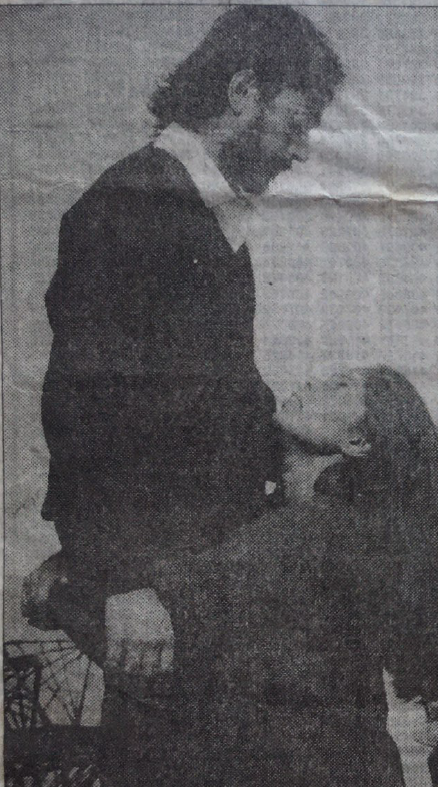 TheatreNisha's tweet photo. #Bala and #Janani in #ashestoashes, 2000.
#TBT #Celebrating21YearsofTheatreNisha #BritishCouncil #BritishPlaywright #RoyalCourtTheatre #Wayback #PictureOfTheDay #Noquotes #nocaptionneeded #TheatreKid #TheatreGeek #celebration #Remembering #Pictures #PoliticalDrama #HaroldPinter https://t.co/ffvL5TxEuL
