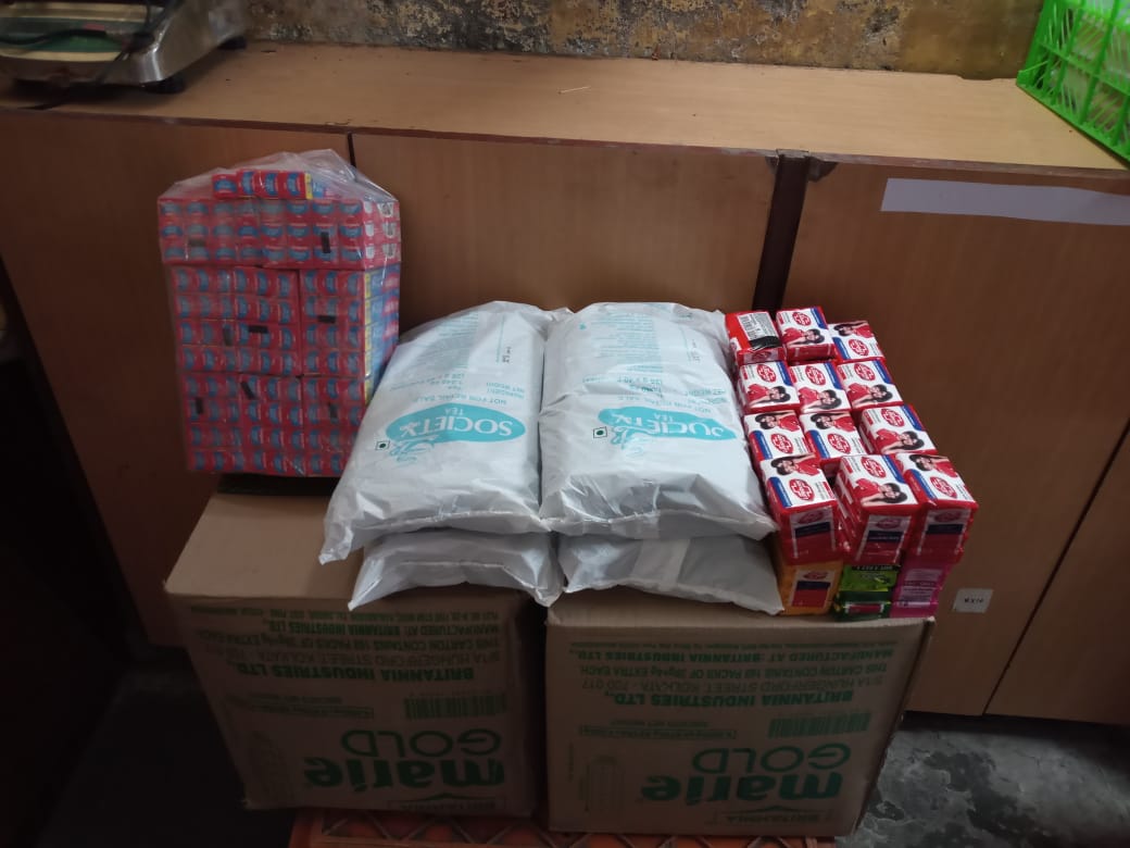 nityagajendran's tweet photo. Small contribution to our people affected by flood from ward 151. @poonam_mahajan @BJP4Mumbai @BJP4India @narendramodi https://t.co/SLP0ha9EFC