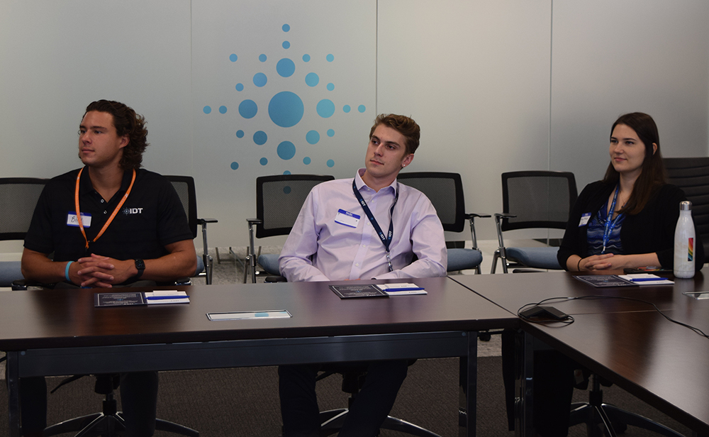 IDTusa's tweet photo. This week, IDT hosted a 2nd session of IDT 101 in our #ArlingtonVA &amp; #MtLaurelNJ offices. At this in-person event, new employees visited their offices, met their colleagues, and got a taste of IDT’s #culture. All employees were invited to join in for lunch! #EmployeeExperience https://t.co/80sJd1MWwQ