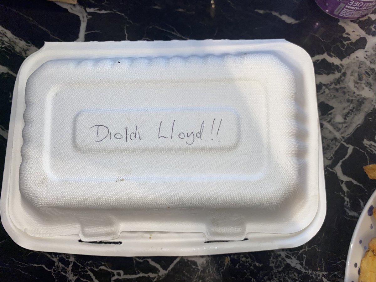 LloydCymru's tweet photo. Diolch, @ByrgyrAber!😋 https://t.co/z8x2Bg1W2o