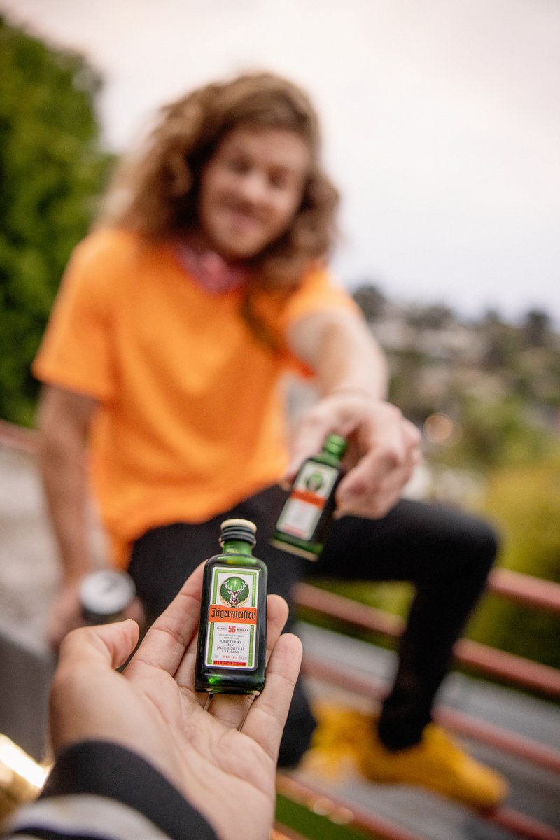 JagermeisterUSA's tweet photo. This is what true friendship looks like.

CC: @atibaphoto @UncleBlazer https://t.co/oyVVcdyoXq