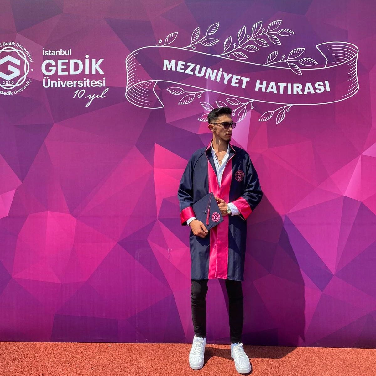 cankemalalyl's tweet photo. hacettepelilere gelsin😂😎 https://t.co/JJF72z8xm6