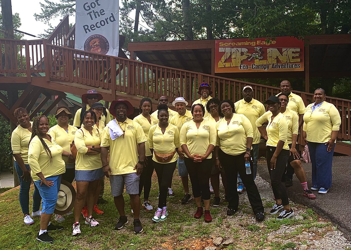 Creekside_High's tweet photo. Another @Creekside_High Leadership Retreat is in the books. #CHSALLIN Onward and Upward 2021-2022 @DrTamaraCandis @Fpollock_jr @parents4edu_SF @FultonCoSchools https://t.co/acIWmr6zVm