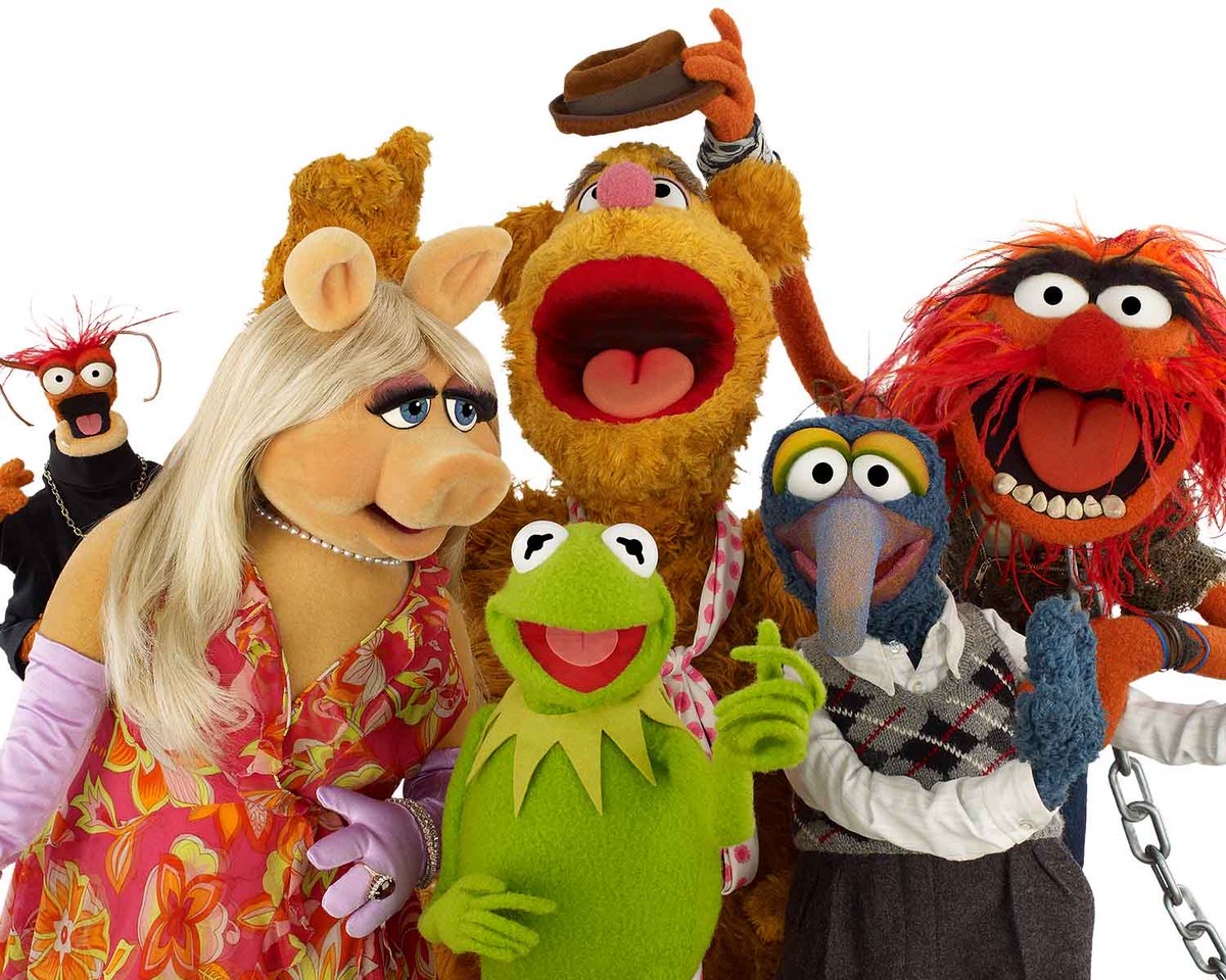 When you surround yourself with friends who have the same dream as you, you can do anything! Happy #FriendshipDay to all my friends out there — including you!