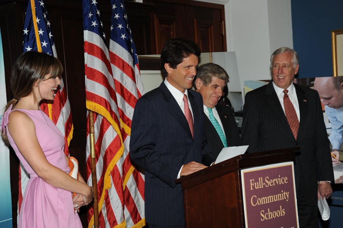 RepStenyHoyer's tweet photo. Like the movie 13 Going on 30, the fight for full-service community schools never gets old! #FBF to 2009 when @Mark_Shriver &amp; Jennifer Garner came to the Hill to advocate for the importance of community schools, which received its highest-ever funding in a House bill this week! https://t.co/6YLH2O5p2L