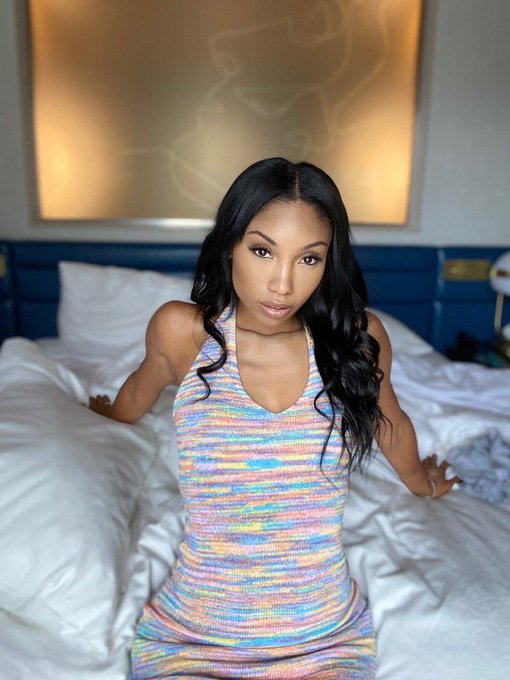 RT if you&rsquo;d join me in bed 😈 https://t.co/5TR2Q2Gyos