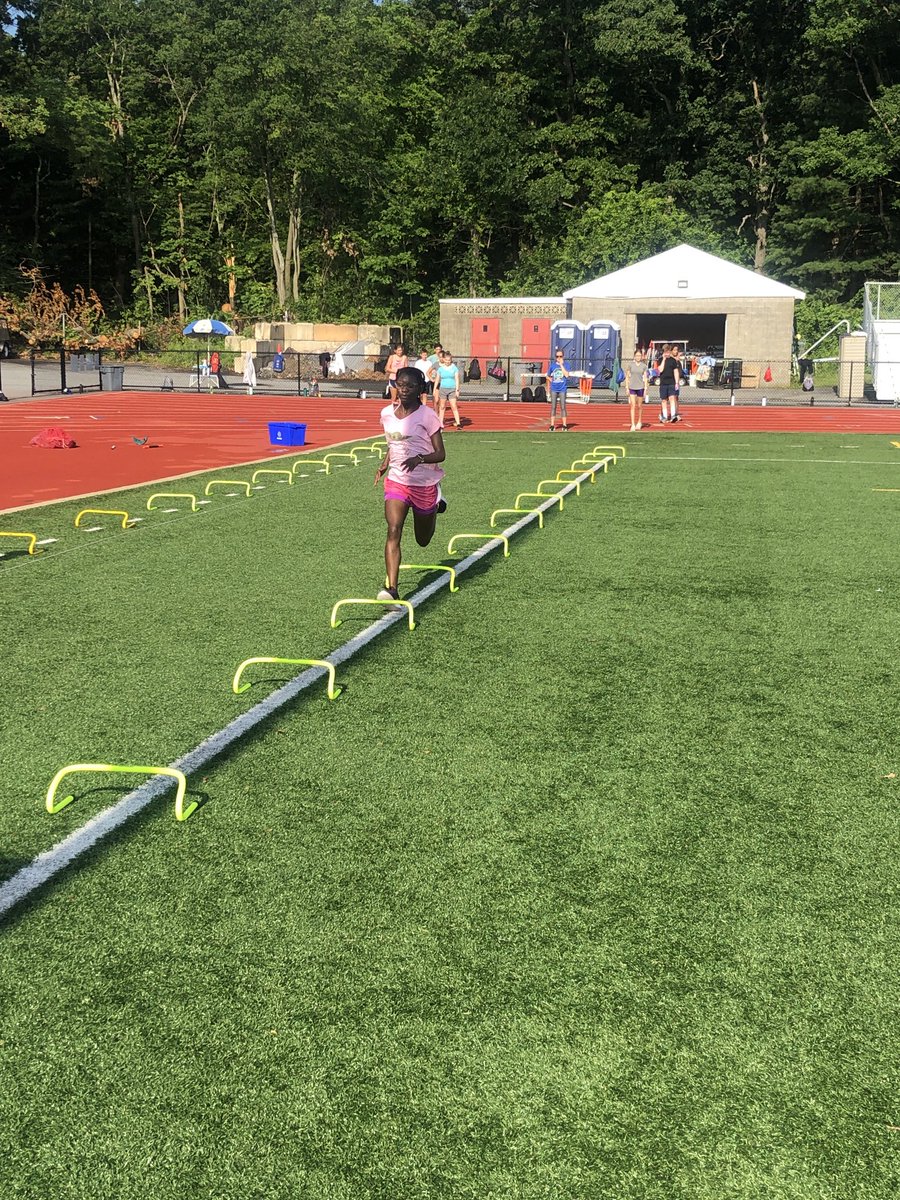 XC_Project's tweet photo. It’s always better to train with people better than you. You are the average of the 5 people you spend the most time with. No better training partners than your summer teammates. #XCProject #Bebetter #success https://t.co/GwRQSCYO5M