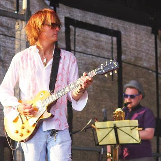 MattBackerworld's tweet photo. Liverpool: tomorrow, sunshine willing, I’m going to play my heart out for you and @ABCFRY Its been so long since we have been able to play for you and I just can’t wait! #LiverpoolRocks is going to be the best party. See you there! https://t.co/Idvg9Zx9gy