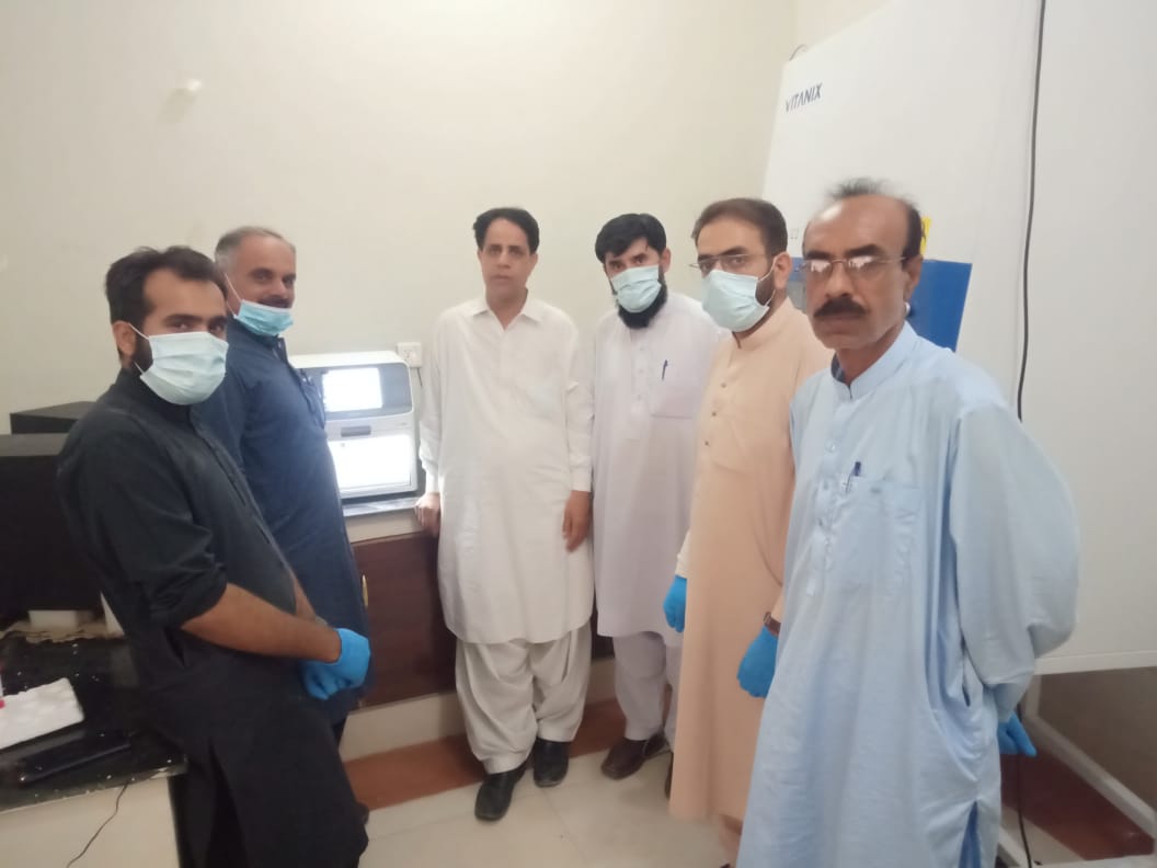 Develop_GB's tweet photo. پبلک ہیلتھ لیبارٹری پنجگور میں PCR ٹیسٹنگ کی سہولت مہیا کر دی گئی ھے
مورخہ 30 جولائ 2021 کو 138 ٹیسٹ کیے گئے جن میں سے 135 سیمپل کورونا نیگیٹیو اور 03 سیمپل کورونا پازیٹیو پائے گئے۔

@jam_kamal @jamalidmg @ChiefSecretary @Dr_RubabaBuledi @zobaida_jalal @RindBushra @PPHIB_org https://t.co/uDN0z5zzWa