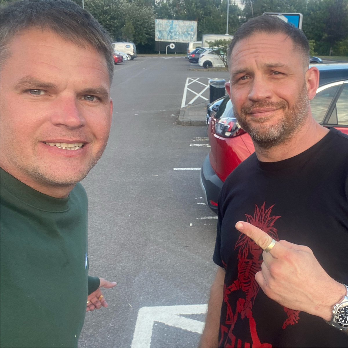 Slimdavy01's tweet photo. What a nice fella @TomHardyOnline can’t believe we bumped into you in Cardiff, made my day and the wife’s year #legend https://t.co/oRqMtLYhQH