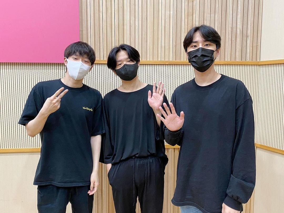 DAY6 Updates tweet media